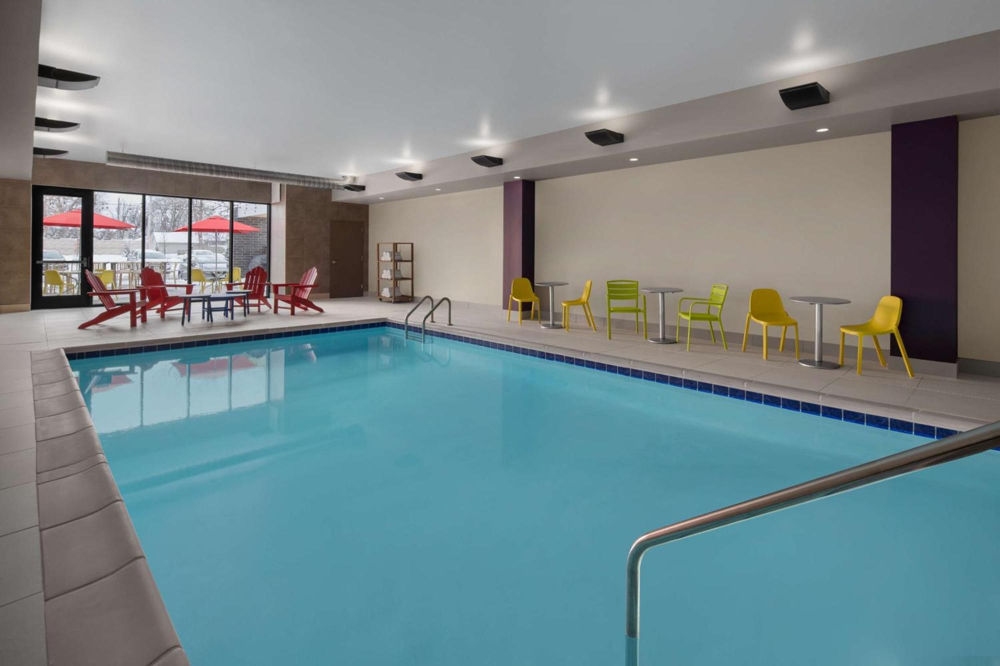 Home2 Suites By Hilton Des Moines At Drake University Exteriör bild