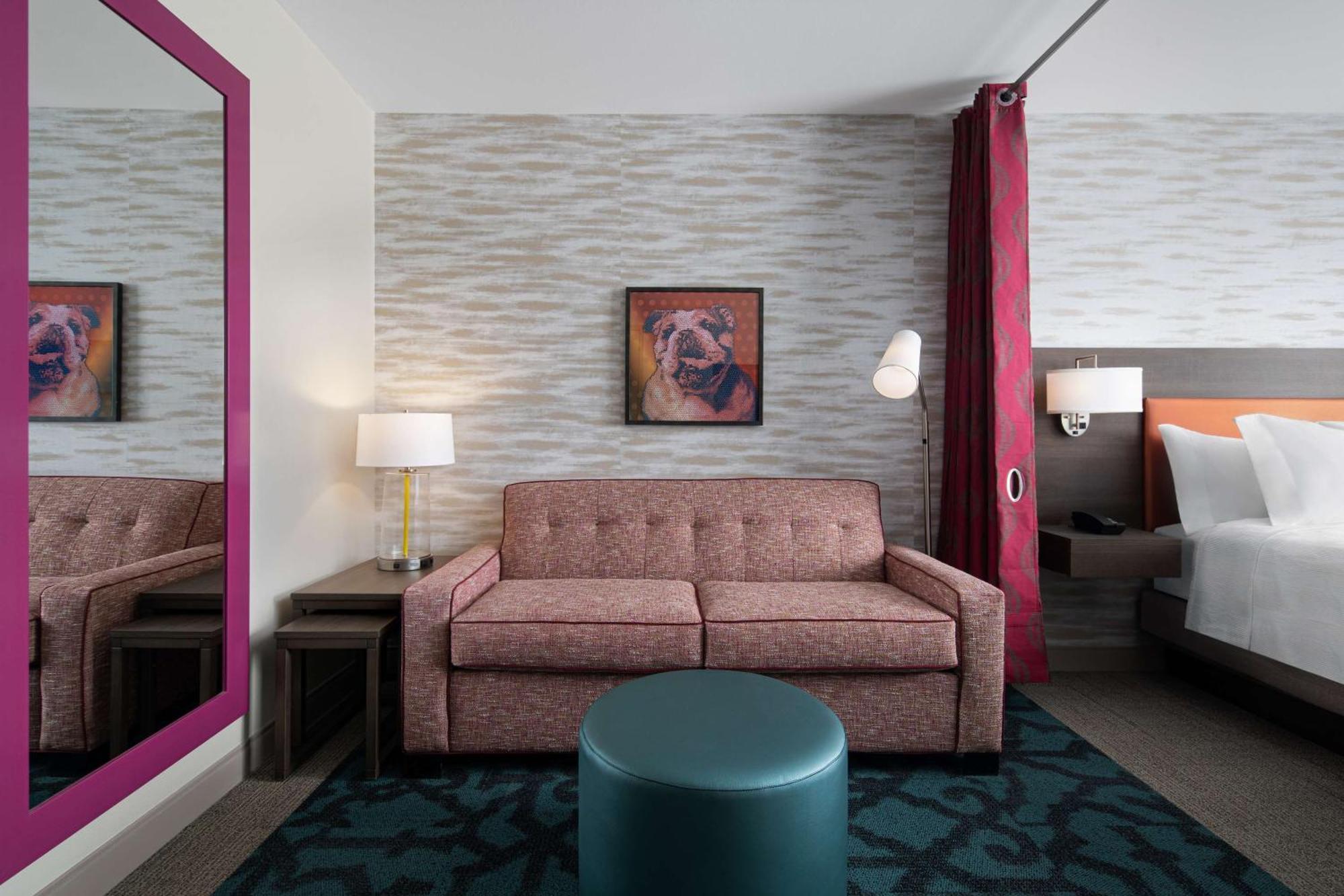 Home2 Suites By Hilton Des Moines At Drake University Exteriör bild